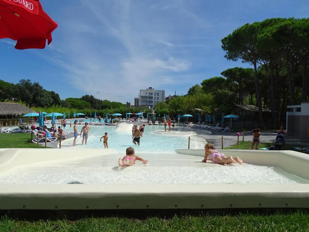 Estivo Premium Deluxe Mobile Homes On Camping Malibu Beach Lido di Jesolo