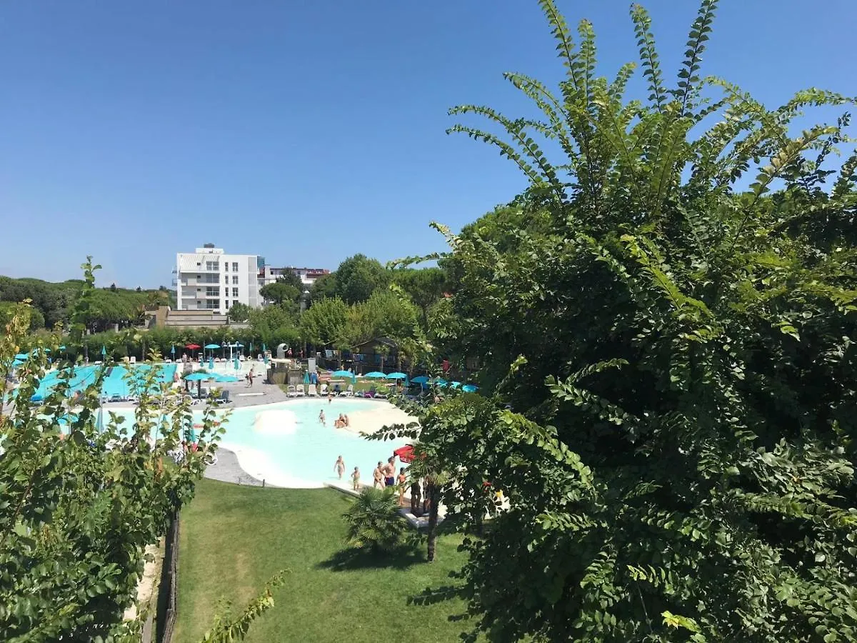 Campsite Estivo Premium Deluxe Mobile Homes On Camping Malibu Beach Lido di Jesolo Italy
